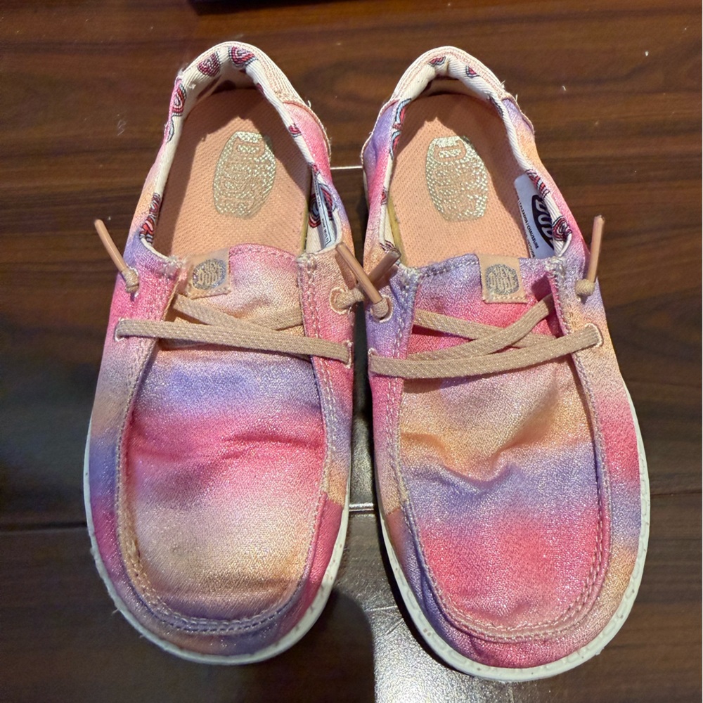 Kids Hey Dude Tie-Dye Canvas Slip-On Shoes in Pink Multi